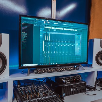 Home Audio & Theater